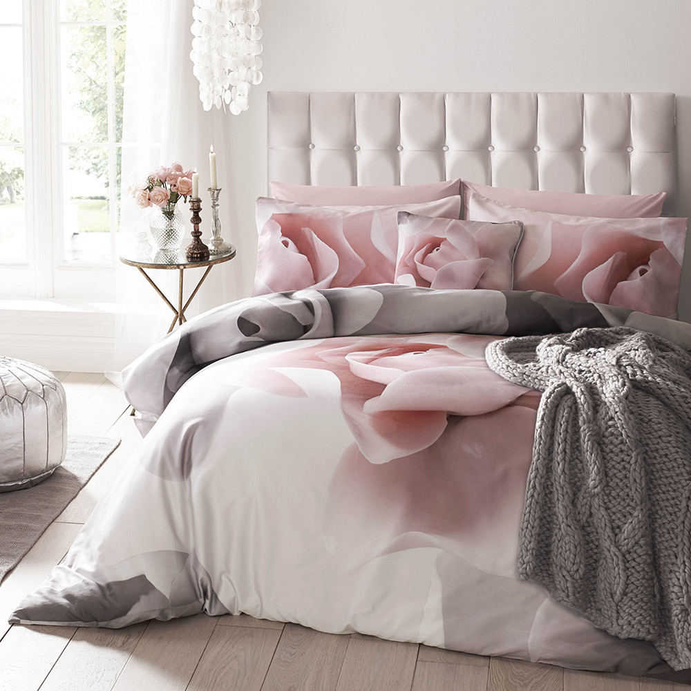 Plush Comforters & Quilts